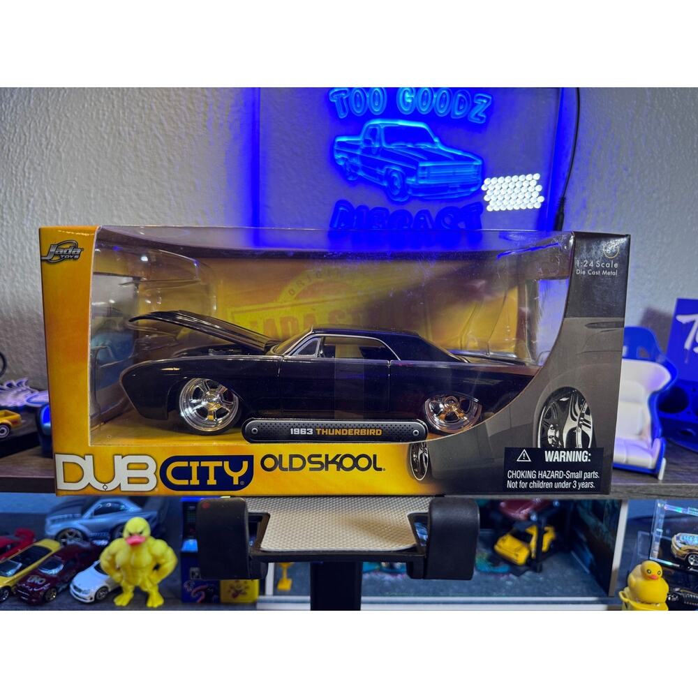 Jada 1/24 Dub City Old Skool 1963 Thunderbird